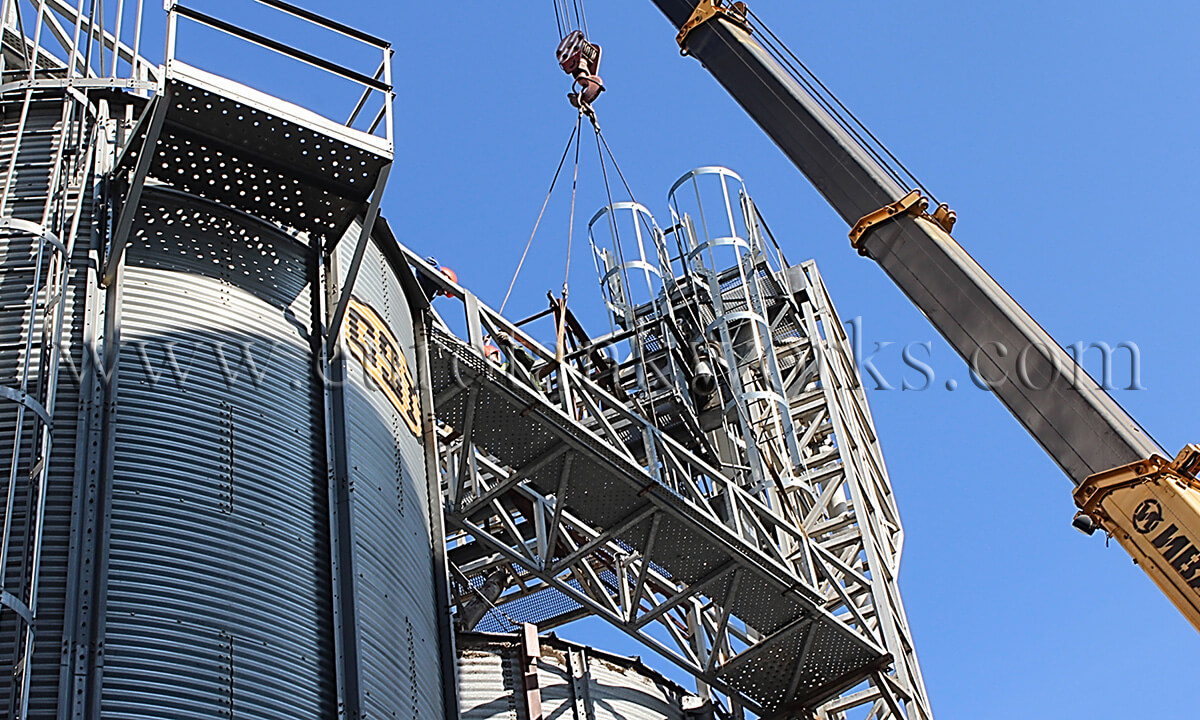 Installazione di silos alla rinfusa